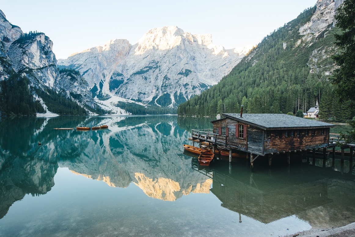 p. 180-181 - Lago di Braies © Johan Lolos